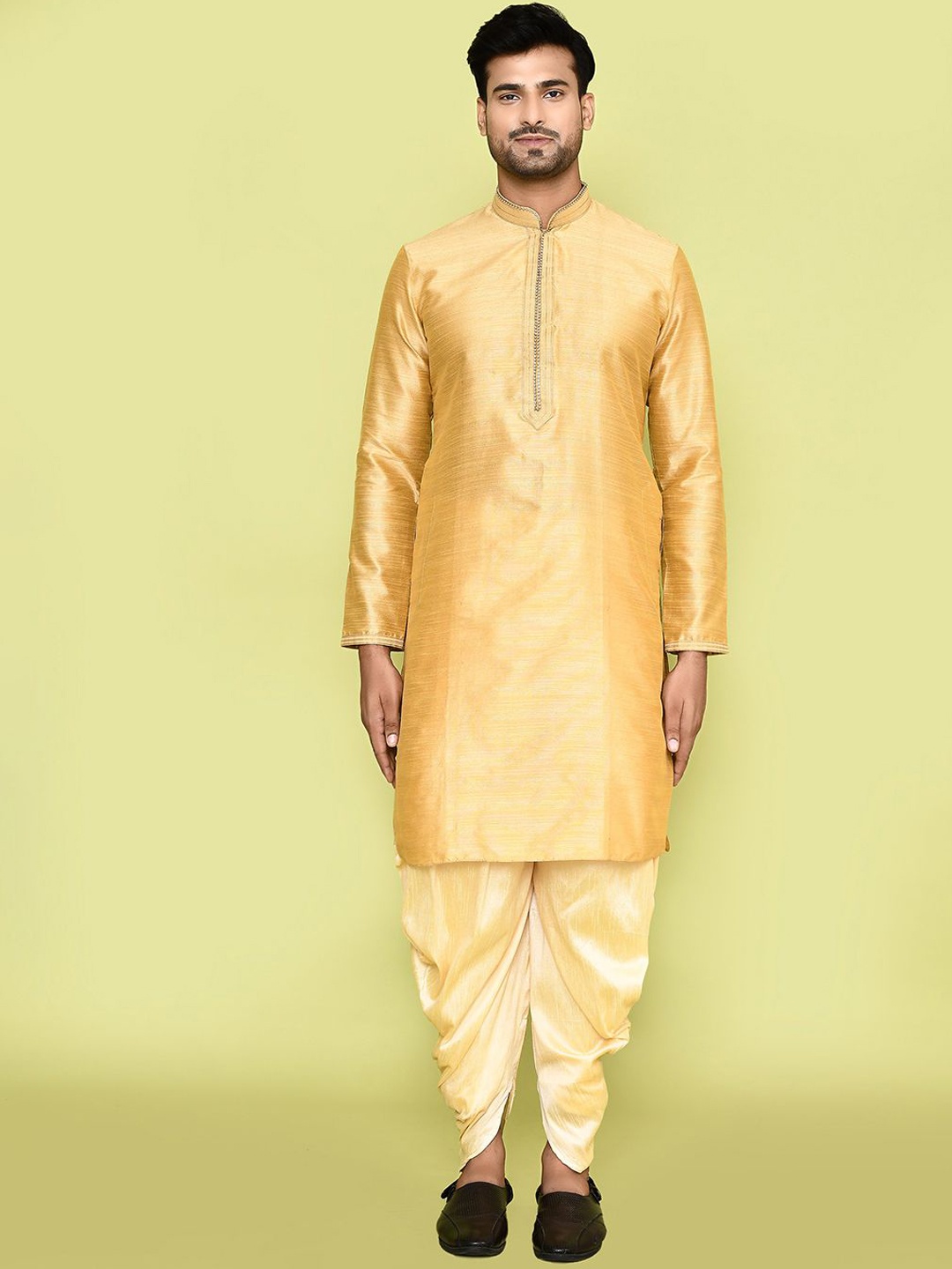 

Arihant Rai Sinha Mandarin Collar Long Sleeves Regular Dupion Silk Kurta With Patiala, Beige