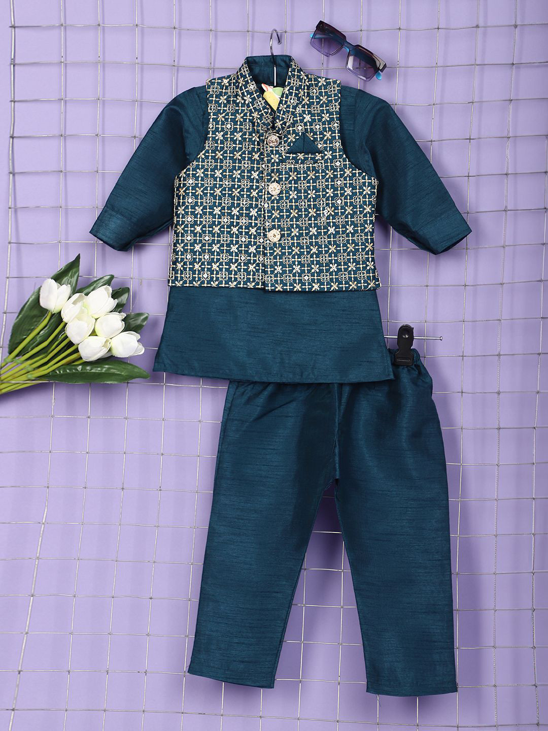 

V-Mart Boys Regular Pure Cotton Kurta with Pyjamas, Navy blue