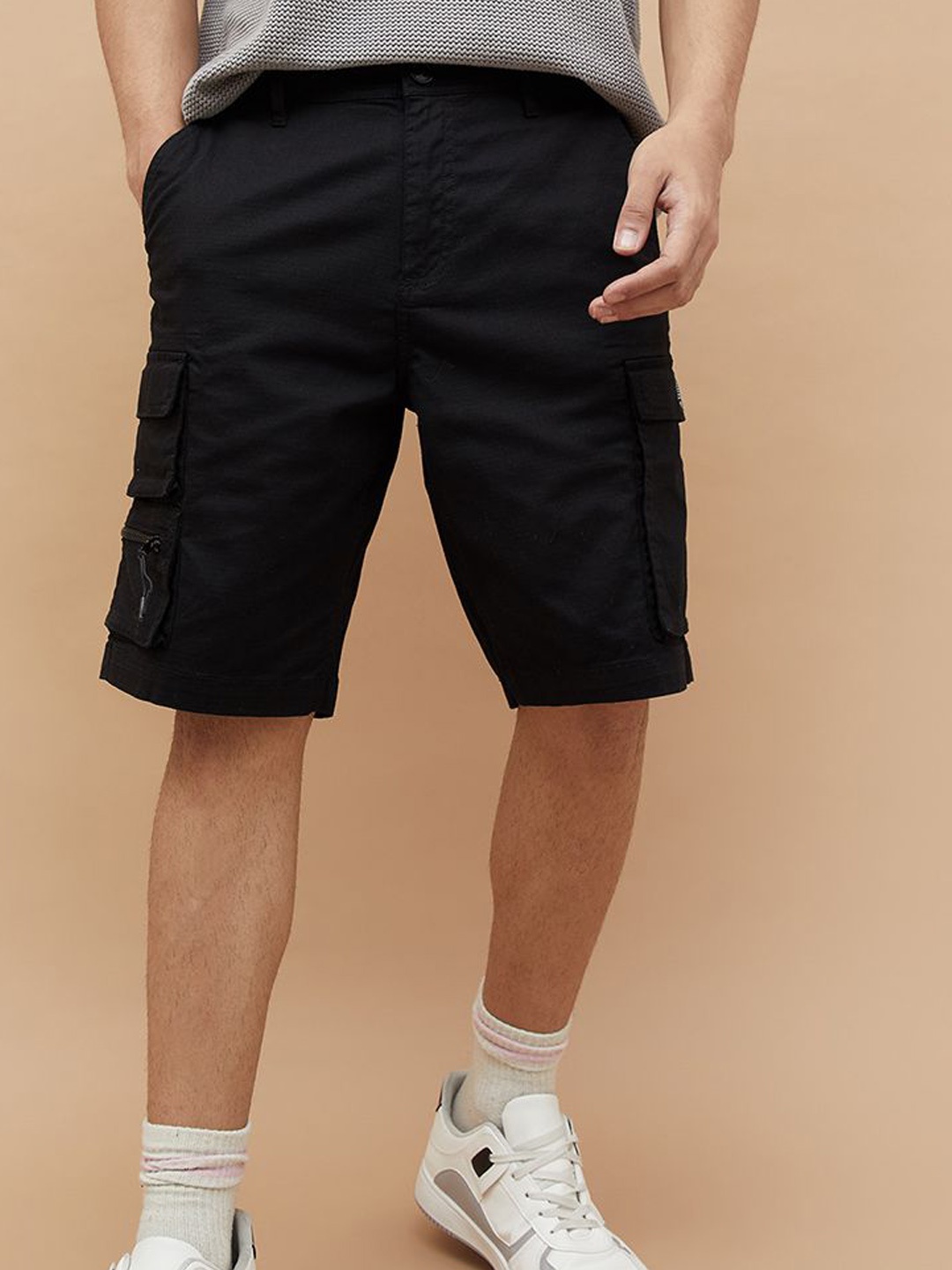 

Bossini Men Cargo Styles Shorts, Black