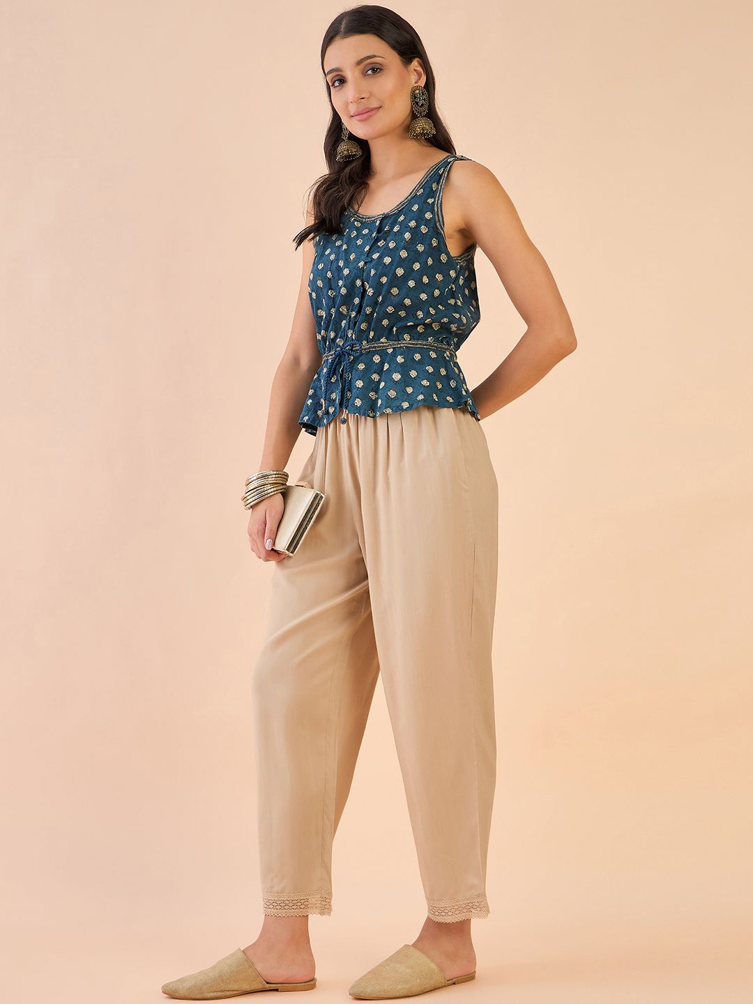 

Anouk Women Straight Fit Pleated Trousers, Beige
