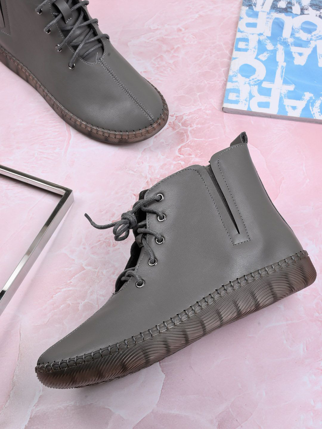 

Jove Women Flatform Boots, Grey