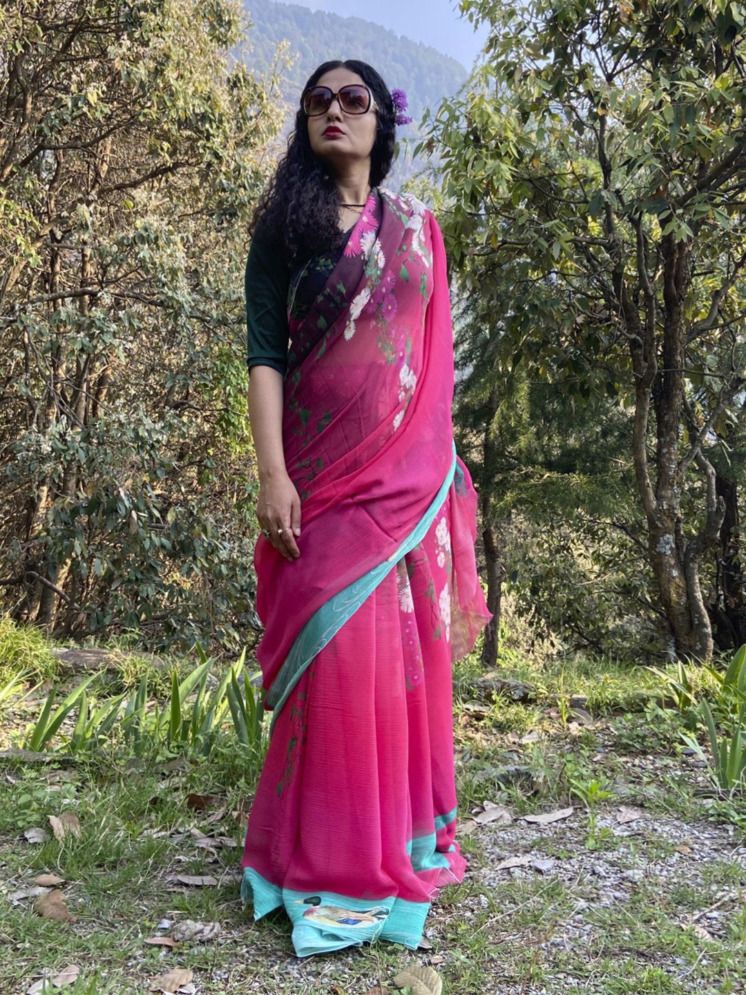 

BBG Royals Floral Printed Pure Chiffon Saree, Pink