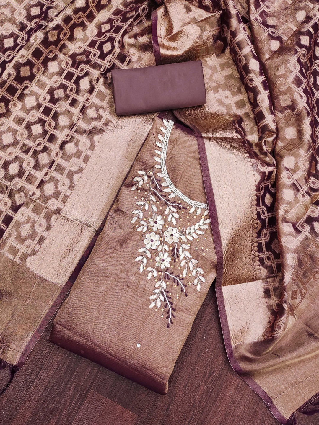 

Maroosh Ethnic Motifs Embellished Beads & Stones Unstitched Dress Material, Purple