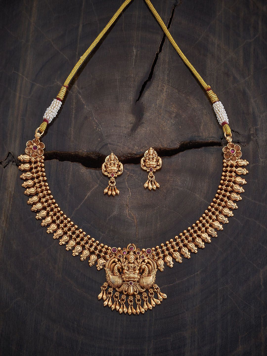 

Kushal's Fashion Jewellery Gold-Plated Stone-Studded Antique Jewellery Set