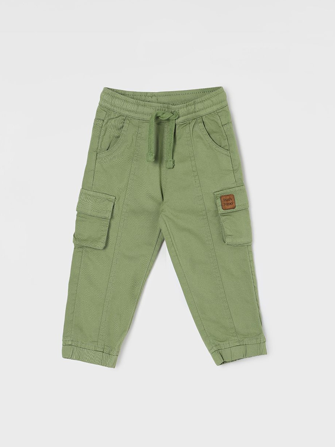 

Juniors by Lifestyle Boys Mid-Rise Cargos Trousers, Olive