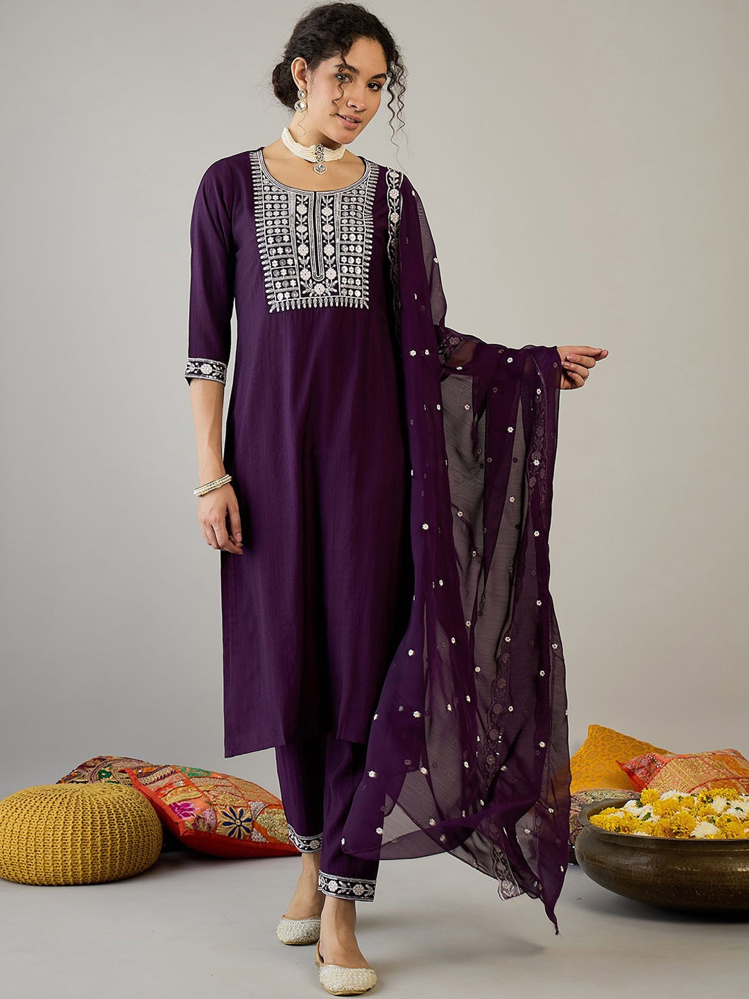 

KLOSIA Floral Embroidered Thread Work Pure Silk Straight Kurta with Trouser & Dupatta, Purple