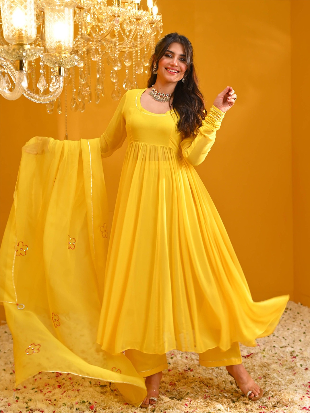 

Bunaai Round Neck Sequinned Anarkali Kurta With Trousers & Dupatta, Yellow