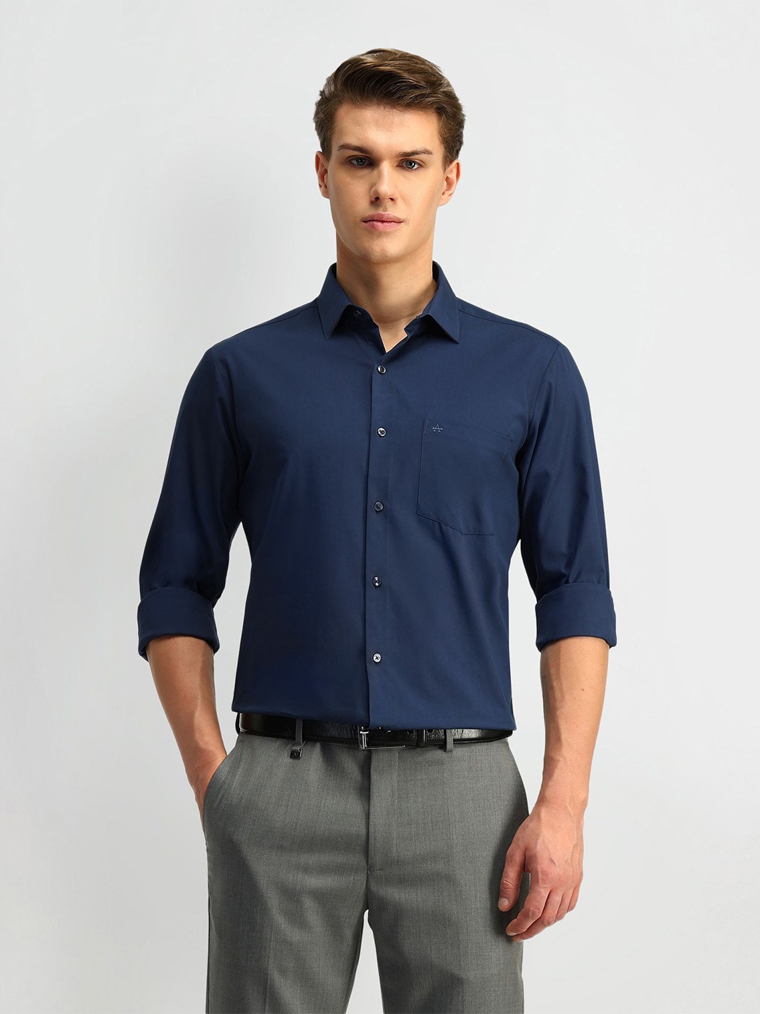 

Arrow Men Classic Spread Collar Solid Cotton Casual Shirt, Blue