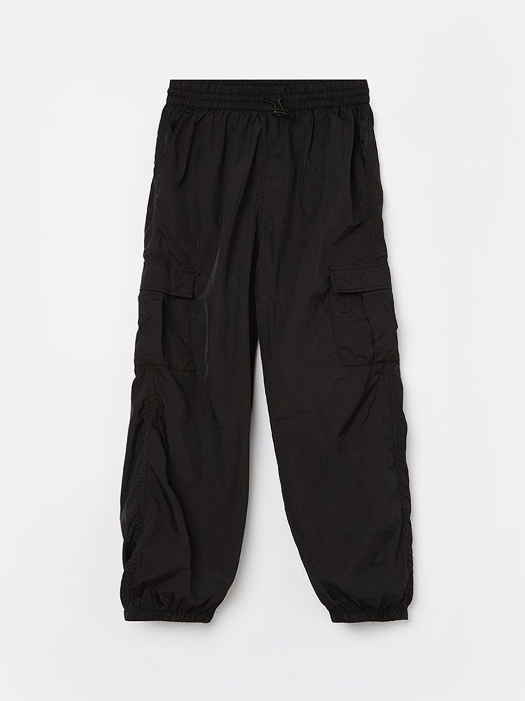 

Fame Forever by Lifestyle Girls Regular Fit Mid-Rise Cargos Trousers, Black