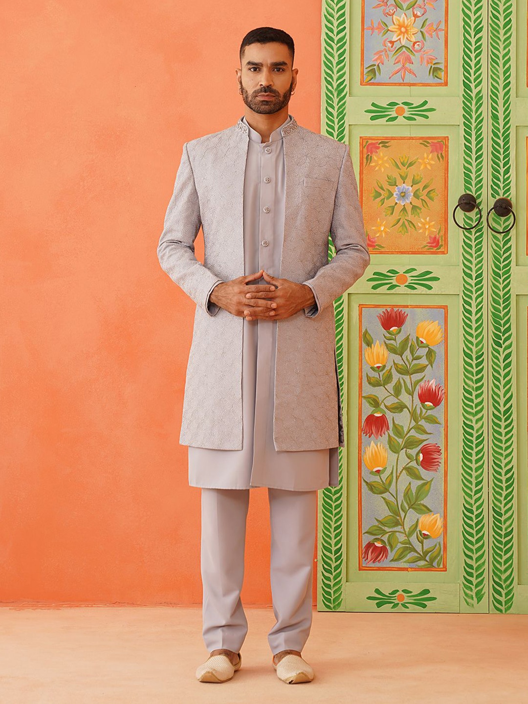 

TheEthnic.Co Men Embroidered Sherwani Set, Grey