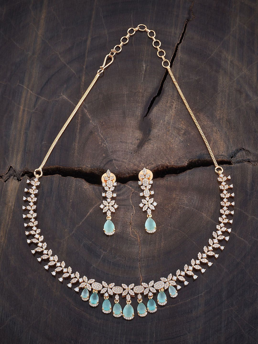 

Kushal's Fashion Jewellery Gold-Plated Stone-Studded Jewellery Set