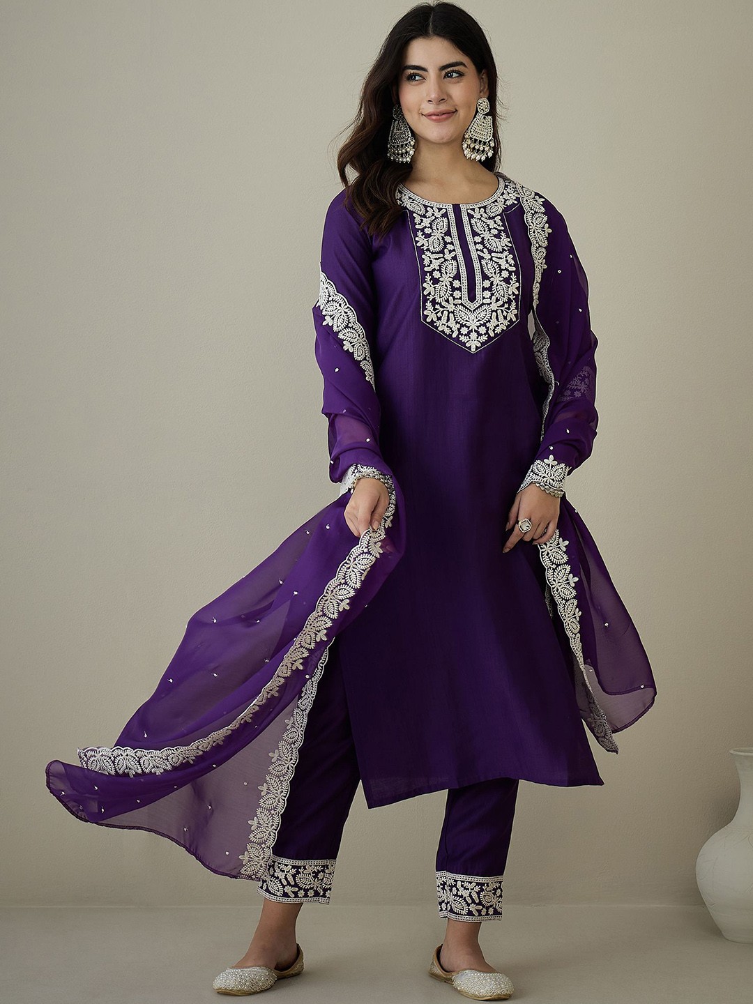 

KLOSIA Floral Embroidered Thread Work Pure Silk Straight Kurta with Trouser & Dupatta, Purple