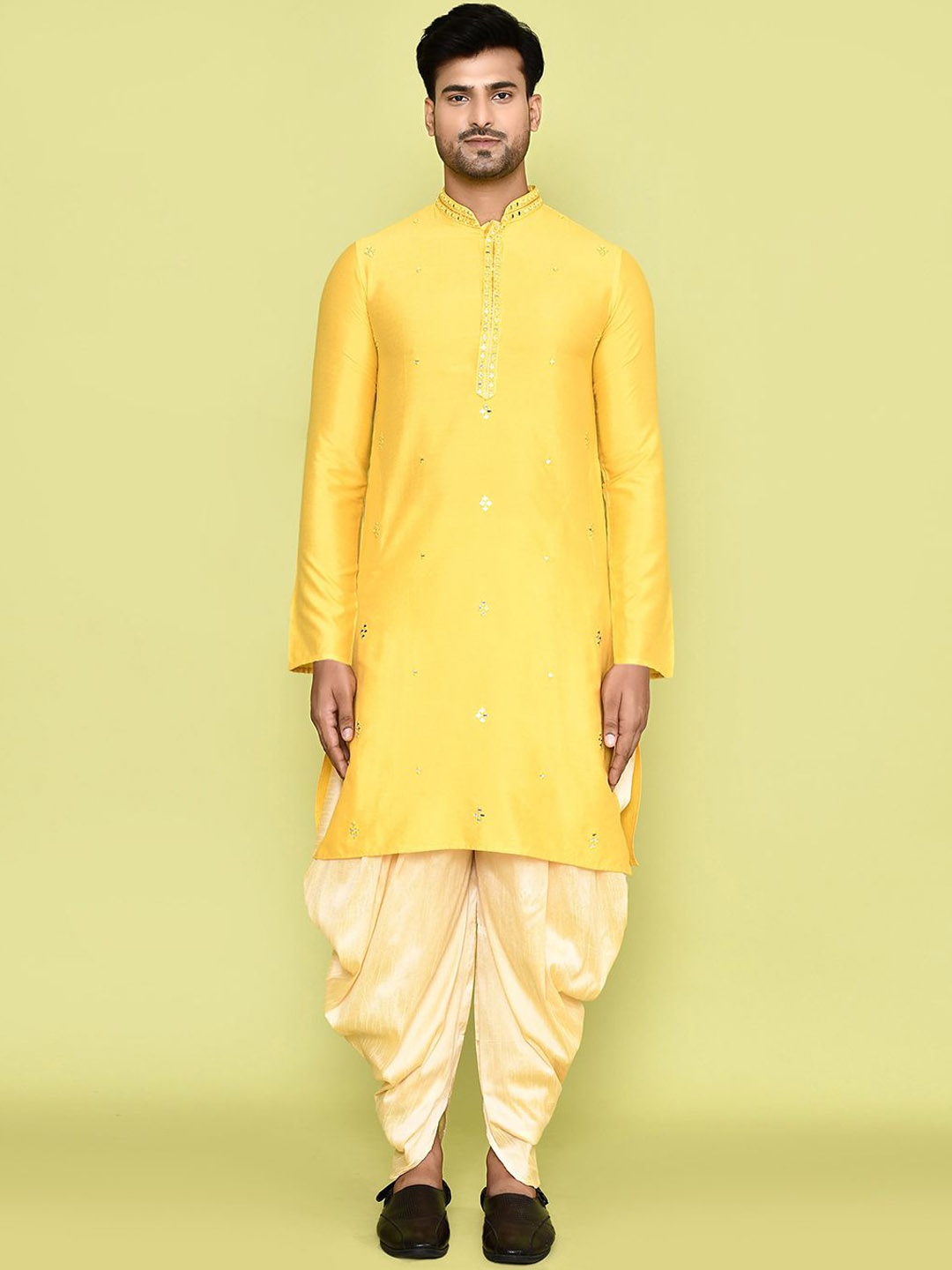 

Arihant Rai Sinha Mandarin Collar Long Sleeves Regular Mirror Work Kurta With Patiala, Yellow