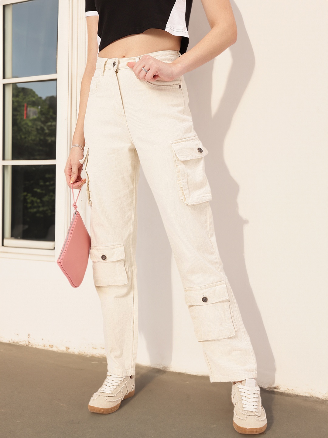 

DressBerry Women Signature Stitch Cargo Jeans, Cream