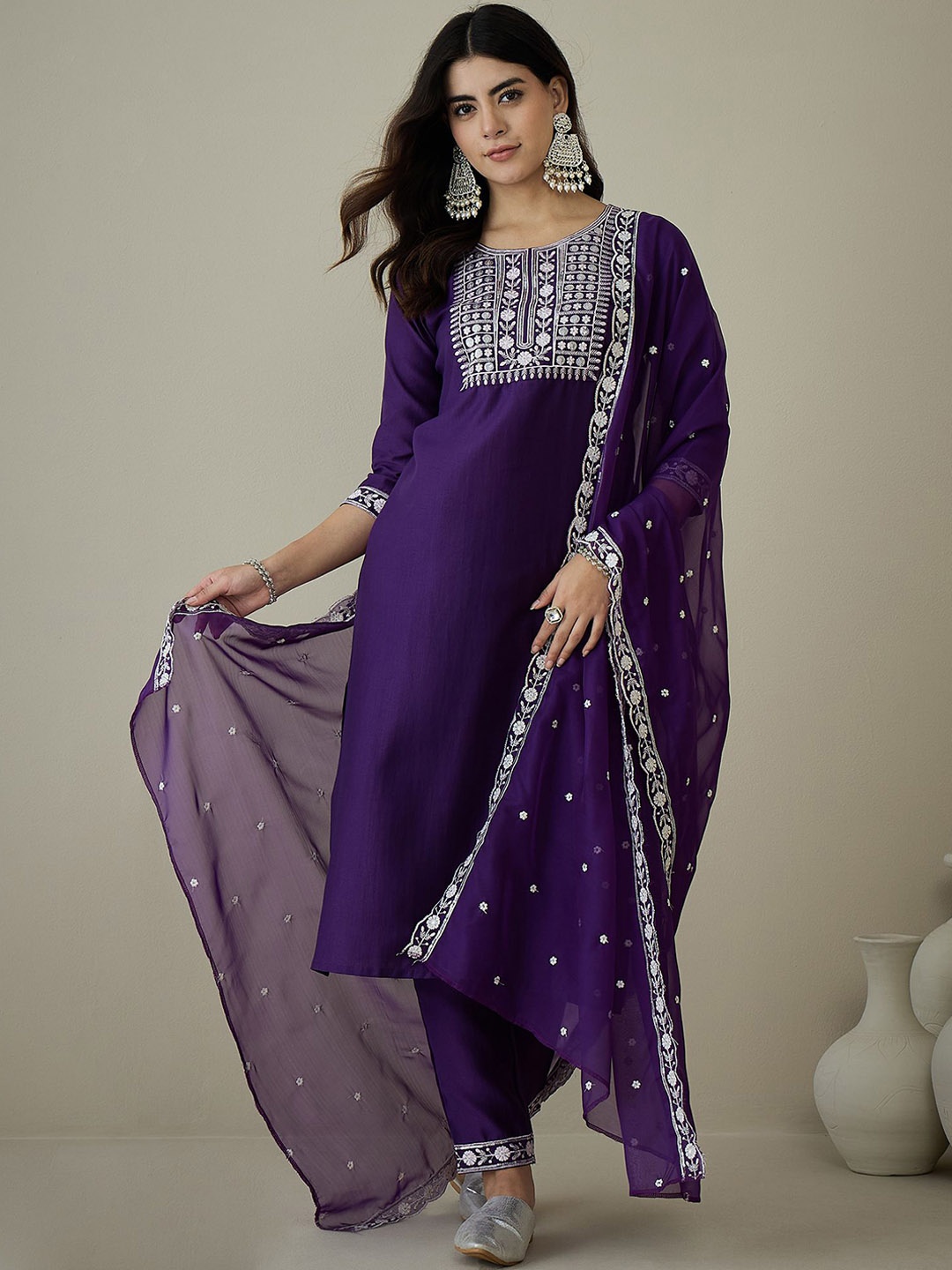 

KLOSIA Floral Embroidered Thread Work Pure Silk Kurta with Trouser & Dupatta, Purple