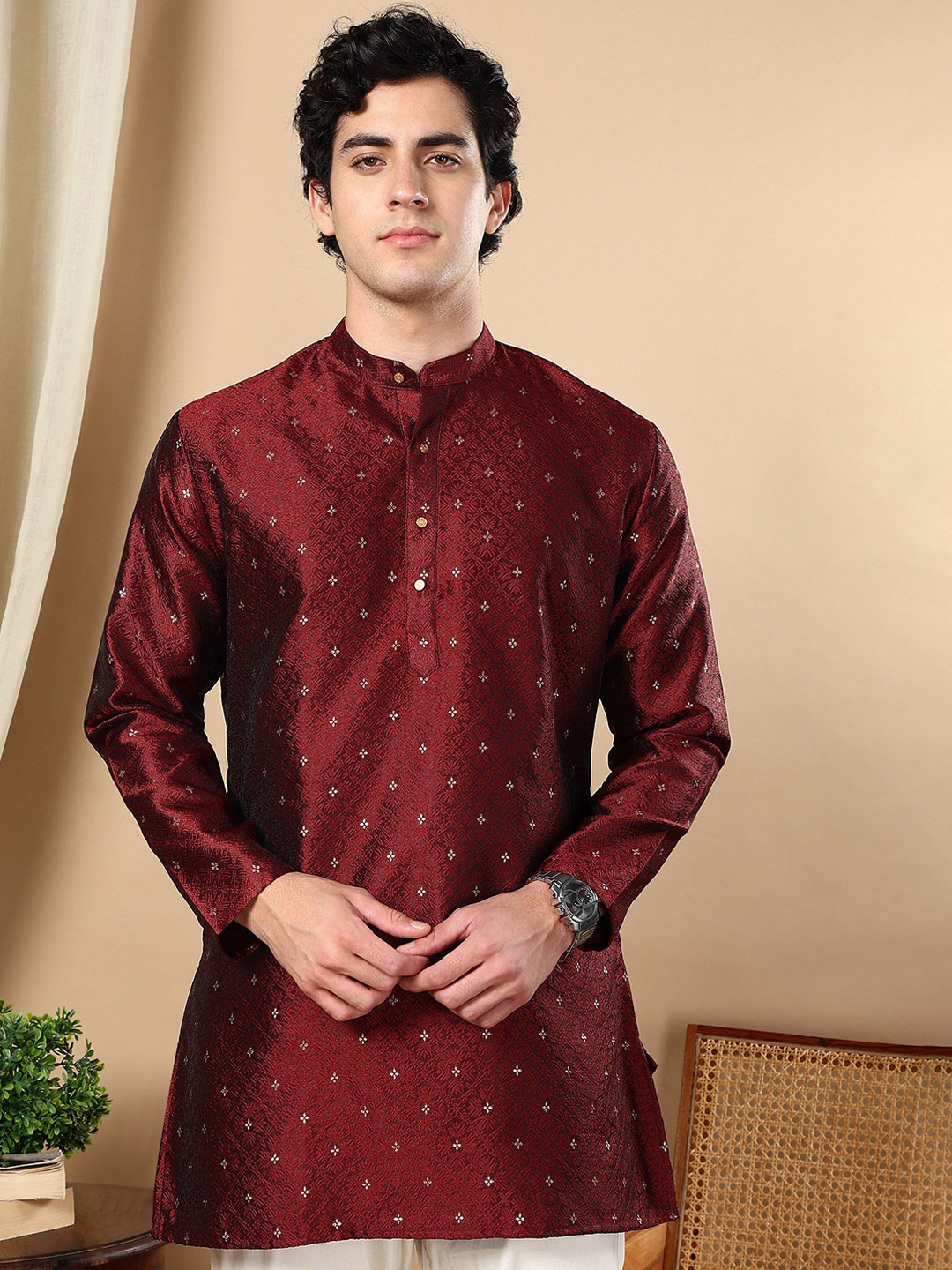 

TATTVA Mandarin Collar Woven Design Thread Work Straight Kurta, Maroon