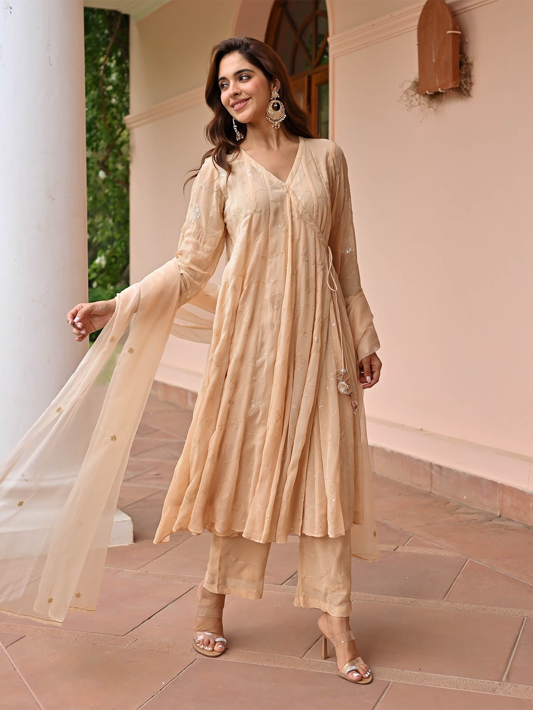 

Bunaai Floral Embroidered Anarkali Sequinned Georgette Kurta with Trousers & Dupatta, Cream