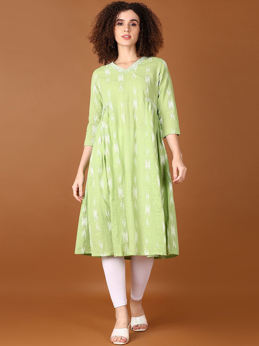 

V-Mart Ethnic Embroidered Cotton A-Line Kurtas, Green