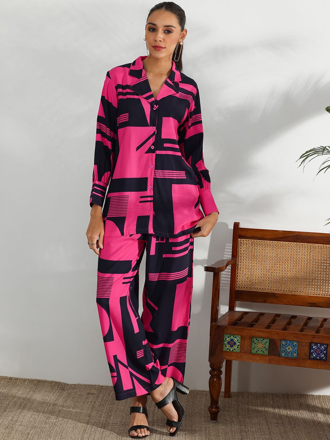 

Libas Printed Shirt With Palazzos Co-Ords, Pink