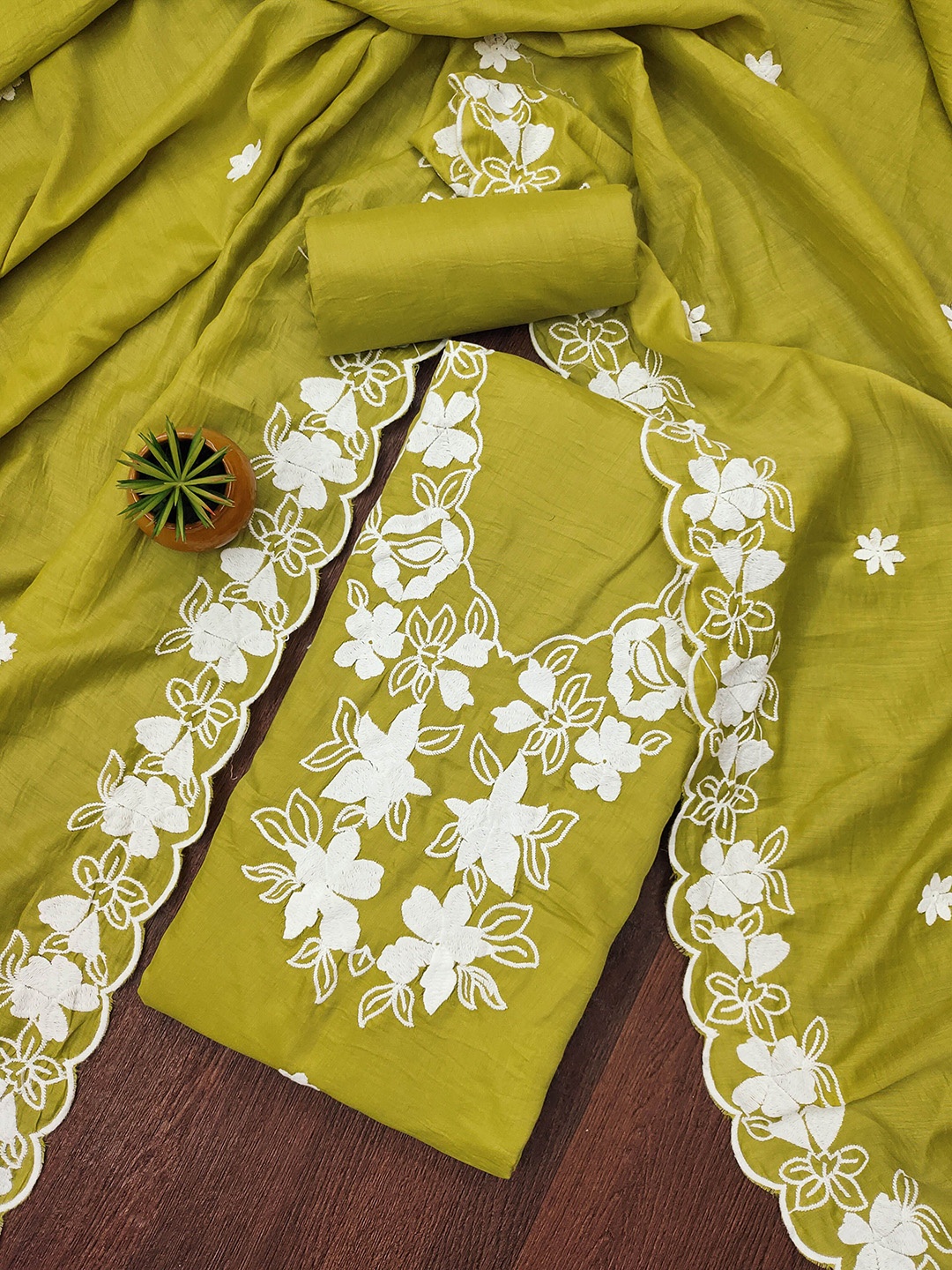 

Maroosh Embroidered Unstitched Dress Material, Olive