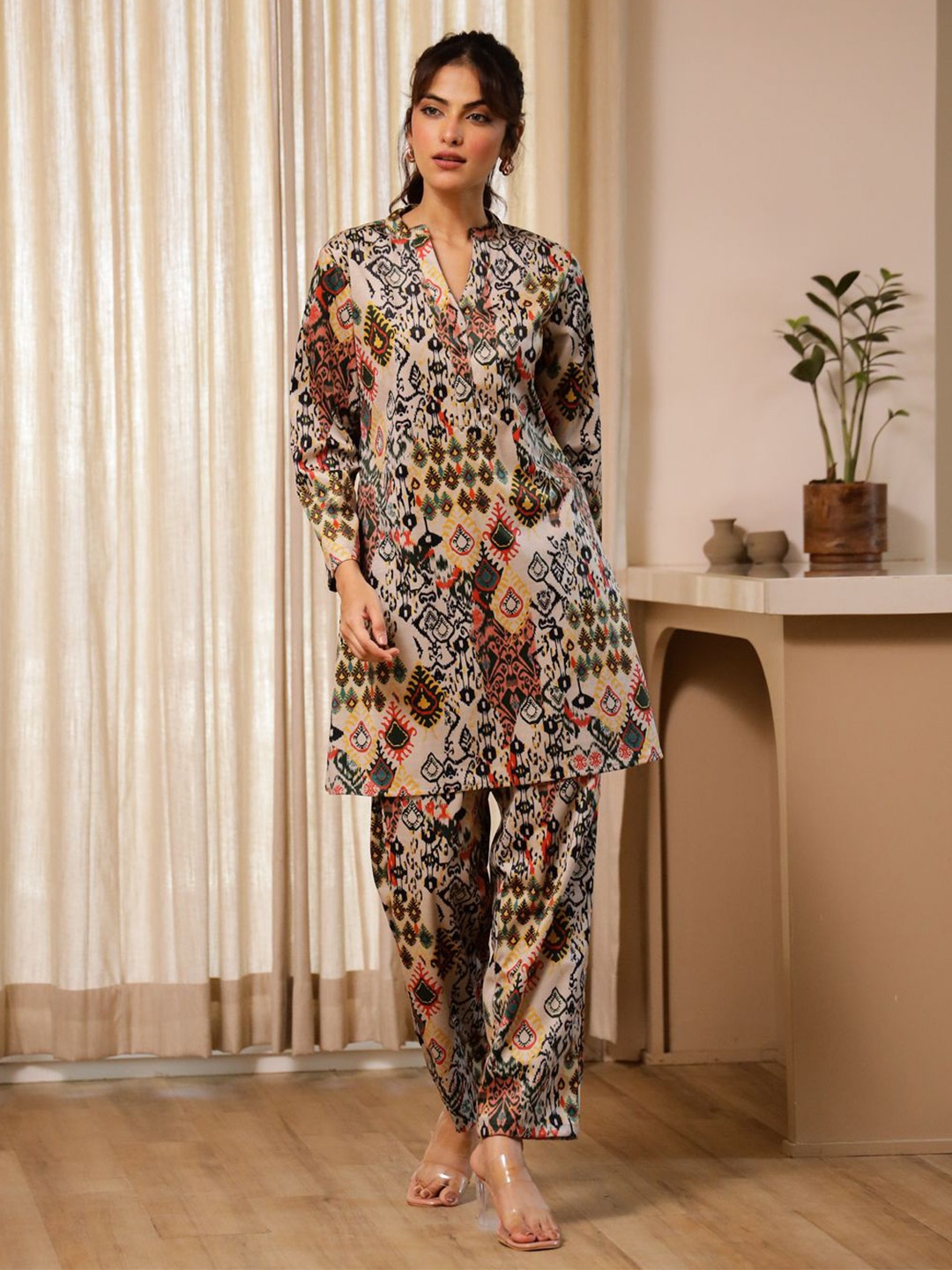 

SANSKRUTIHOMES Ethnic Motifs Printed Tunic With Trousers, Black
