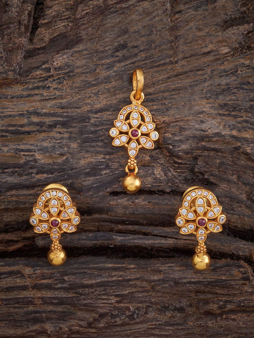 

Kushal's Fashion Jewellery 92.5 Pure Silver Gold-Plated Stone-Studded Jewellery Set