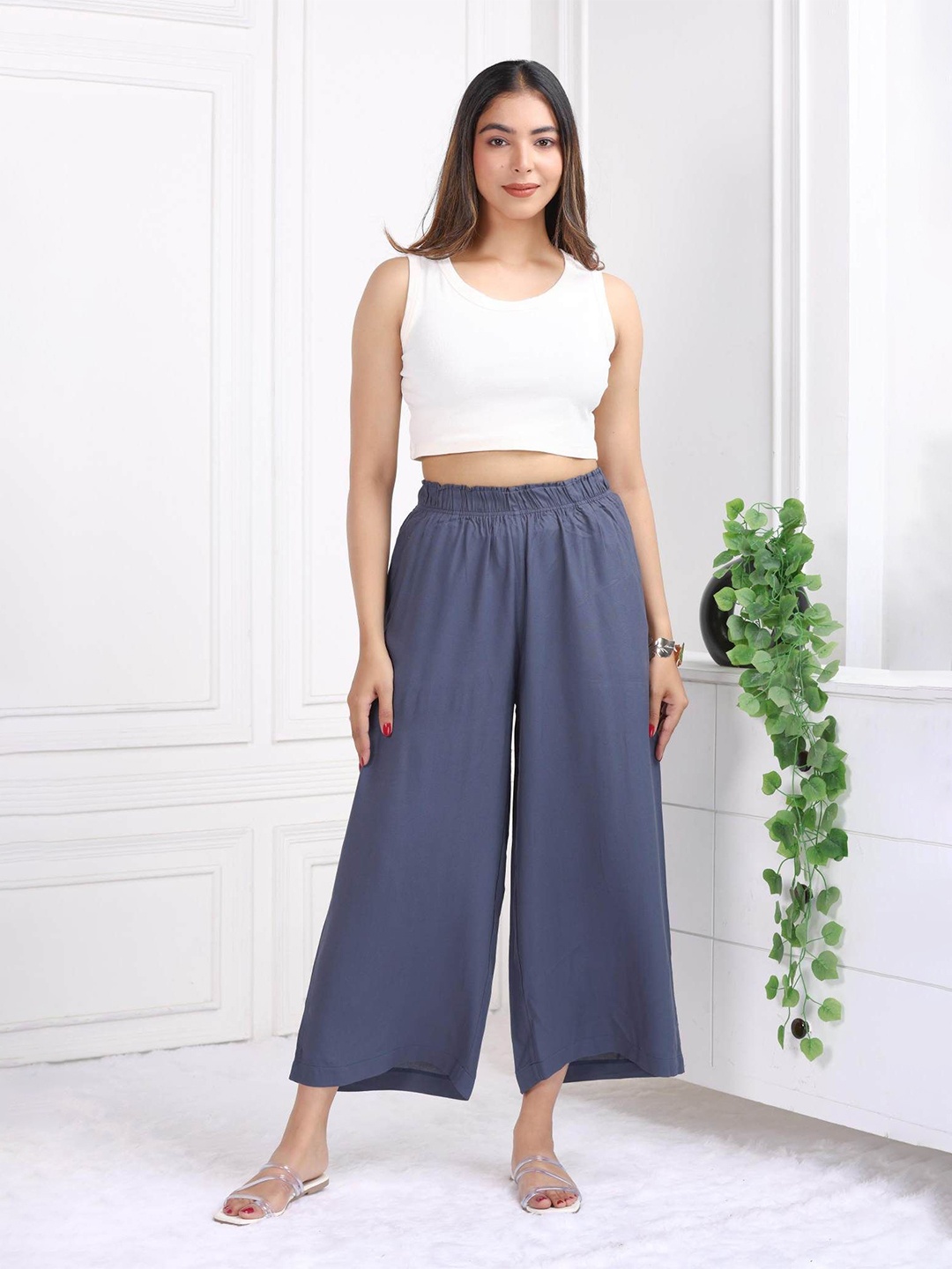 

Mlada Women Wide Leg Regular Fit Mid Rise Casual Palazzo, Grey