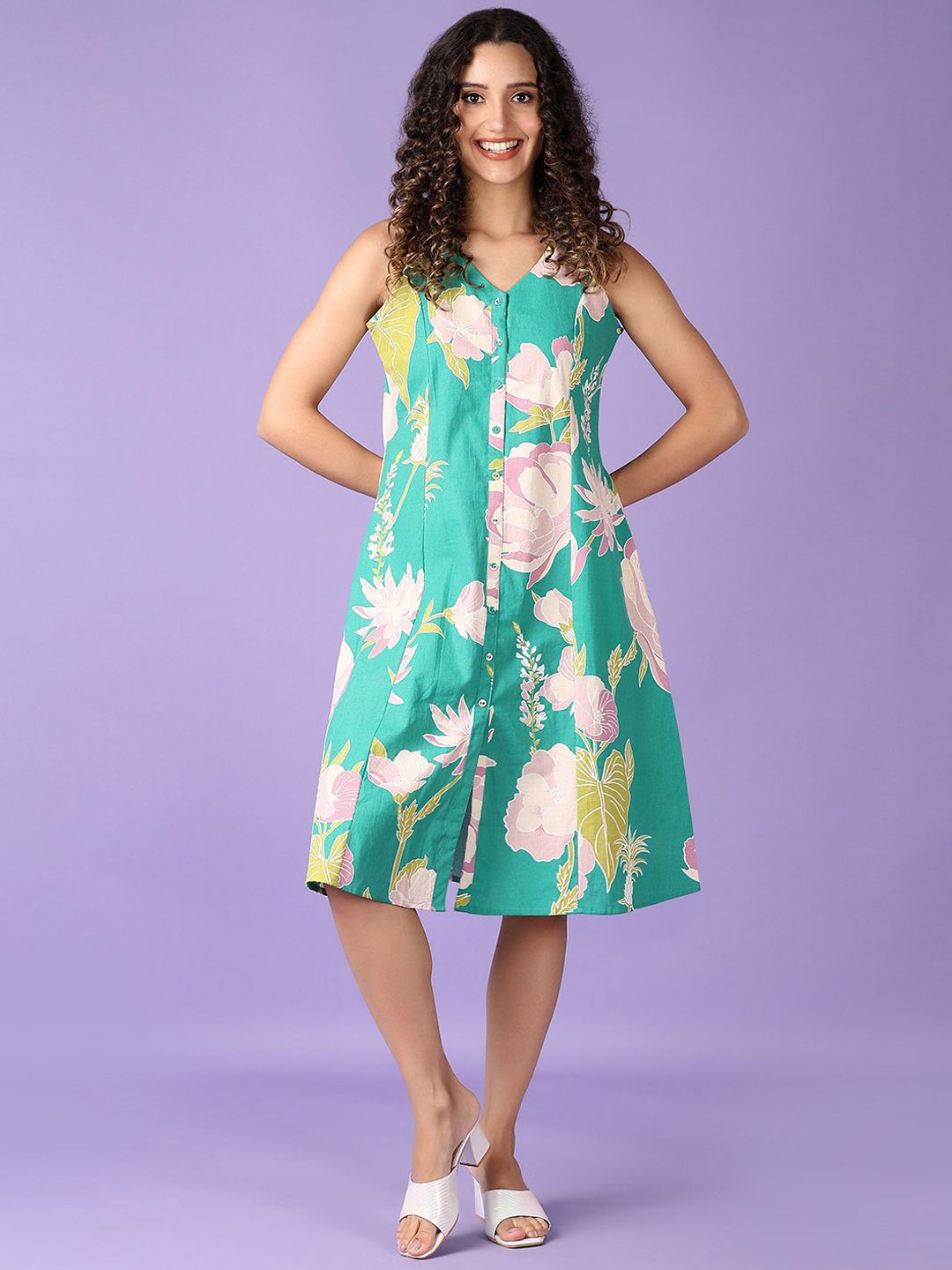 

V-Mart Floral Printed V-Neck Sleeveless Ethnic Dress, Green
