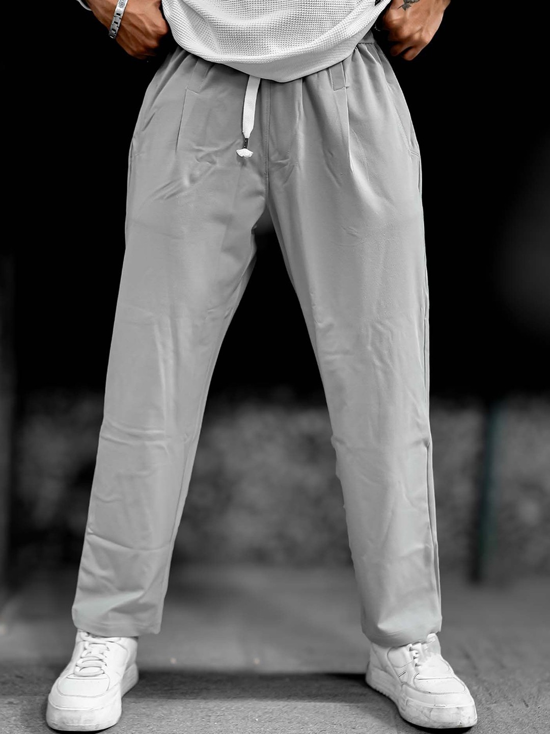 

Maniac Men Loose-Fit Mid-Rise Track Pants, Grey
