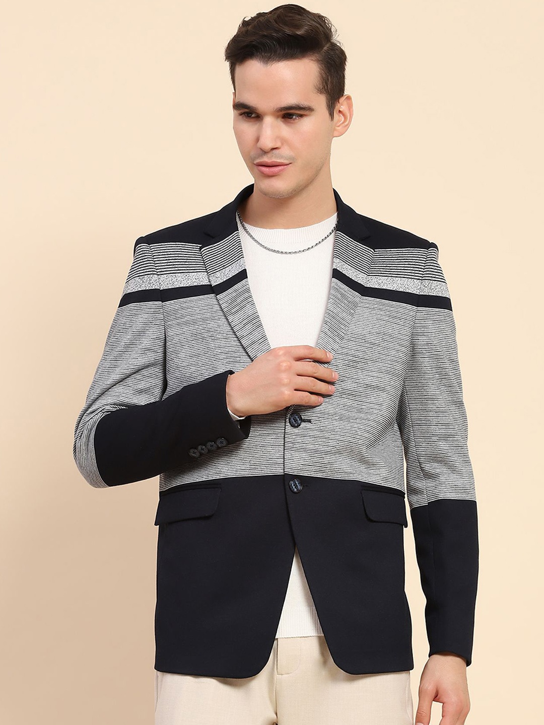 

Global Republic Men Striped Print Notched Lapel Collar Blazers, Navy blue