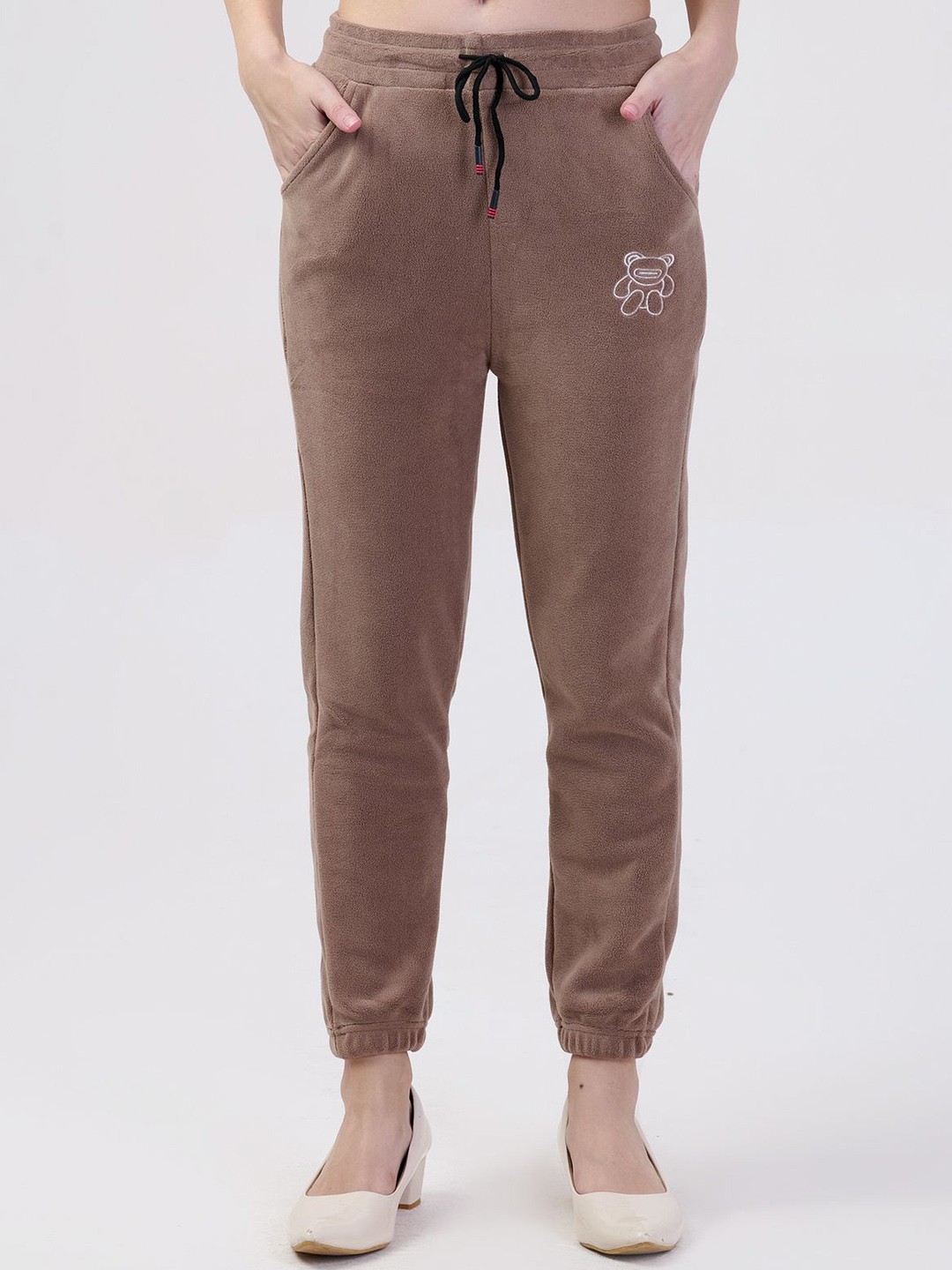

Albion By CnM Women Slim Fit Joggers, Brown
