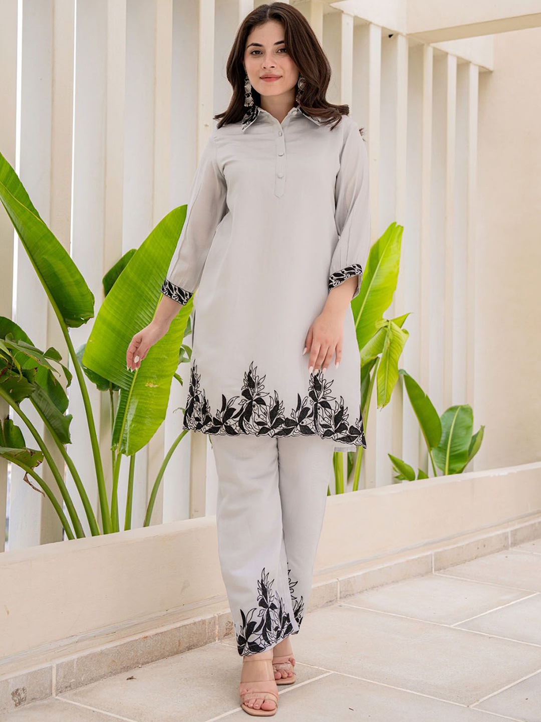 

FASHION DWAR Embroidered Pure Silk Tunic With Trousers, Grey