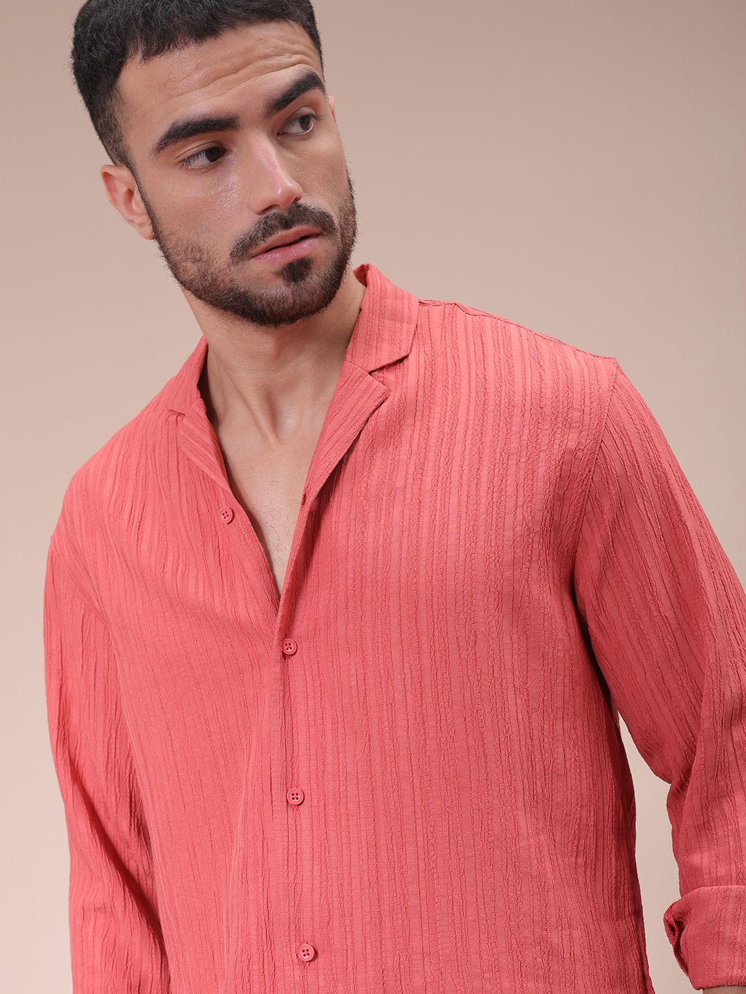 

The Indian Garage Co Men Relaxed Fit Dobby Textured Resortwear Shirt, Peach