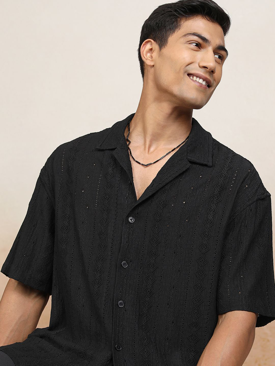 

LOCOMOTIVE Men Cuban Collar Textured Solid Oversized Casual Shirt, Black