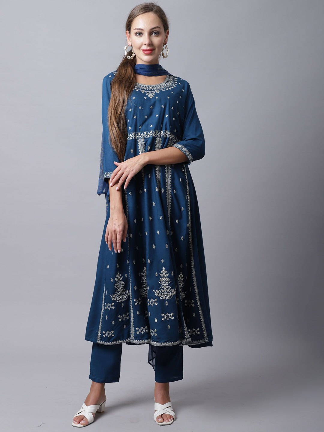 

Rajnandini Floral Embroidered Thread Work Anarkali Kurta with Trousers & Dupatta, Blue