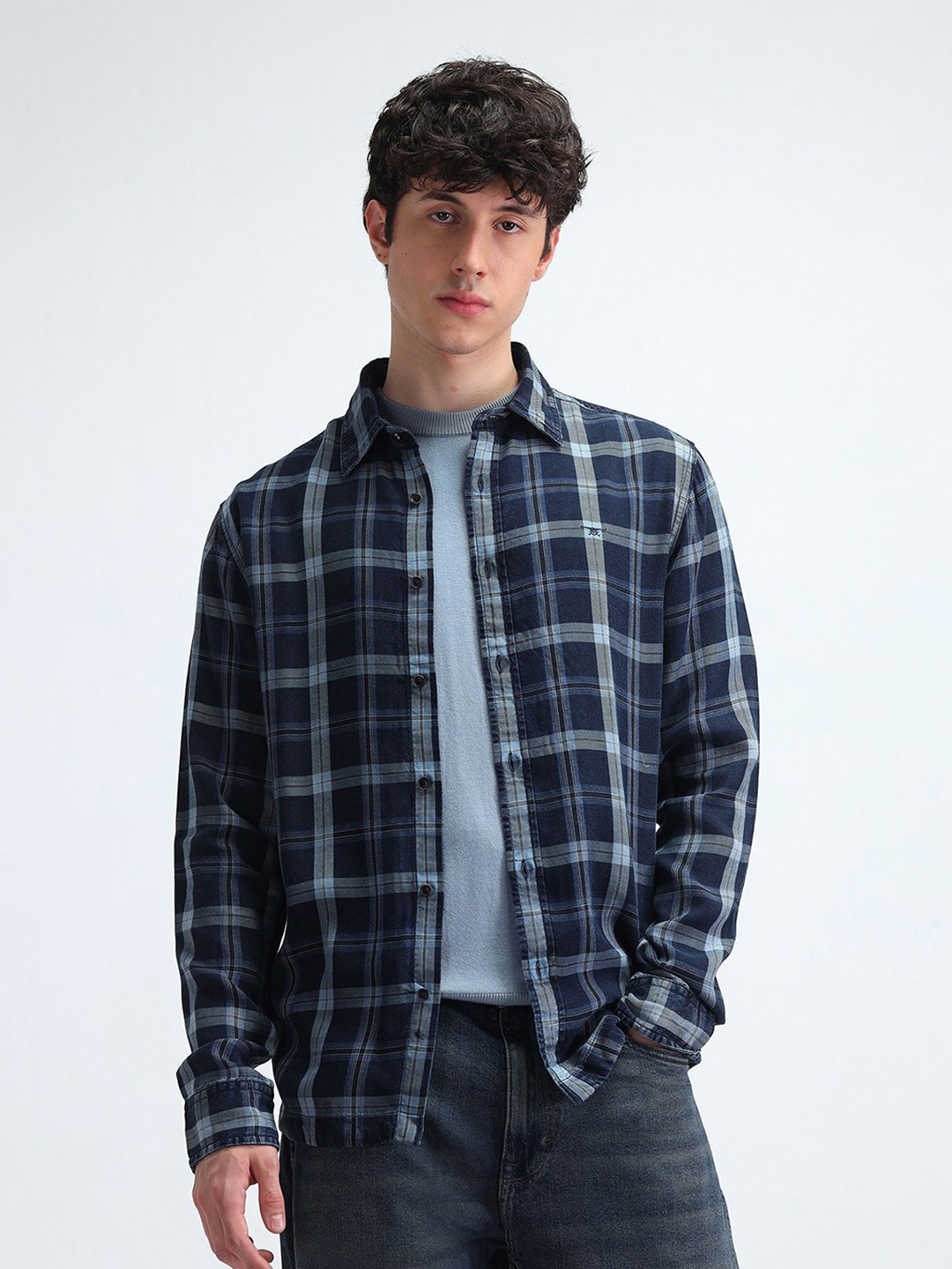 

Flying Machine Men Classic Spread Collar Tartan Checked Casual Shirt, Navy blue