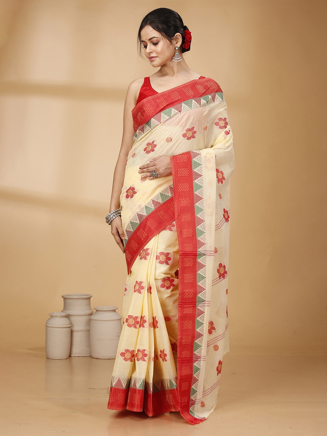 

Ruuprekha Woven Design Pure Cotton Taant Saree, Red