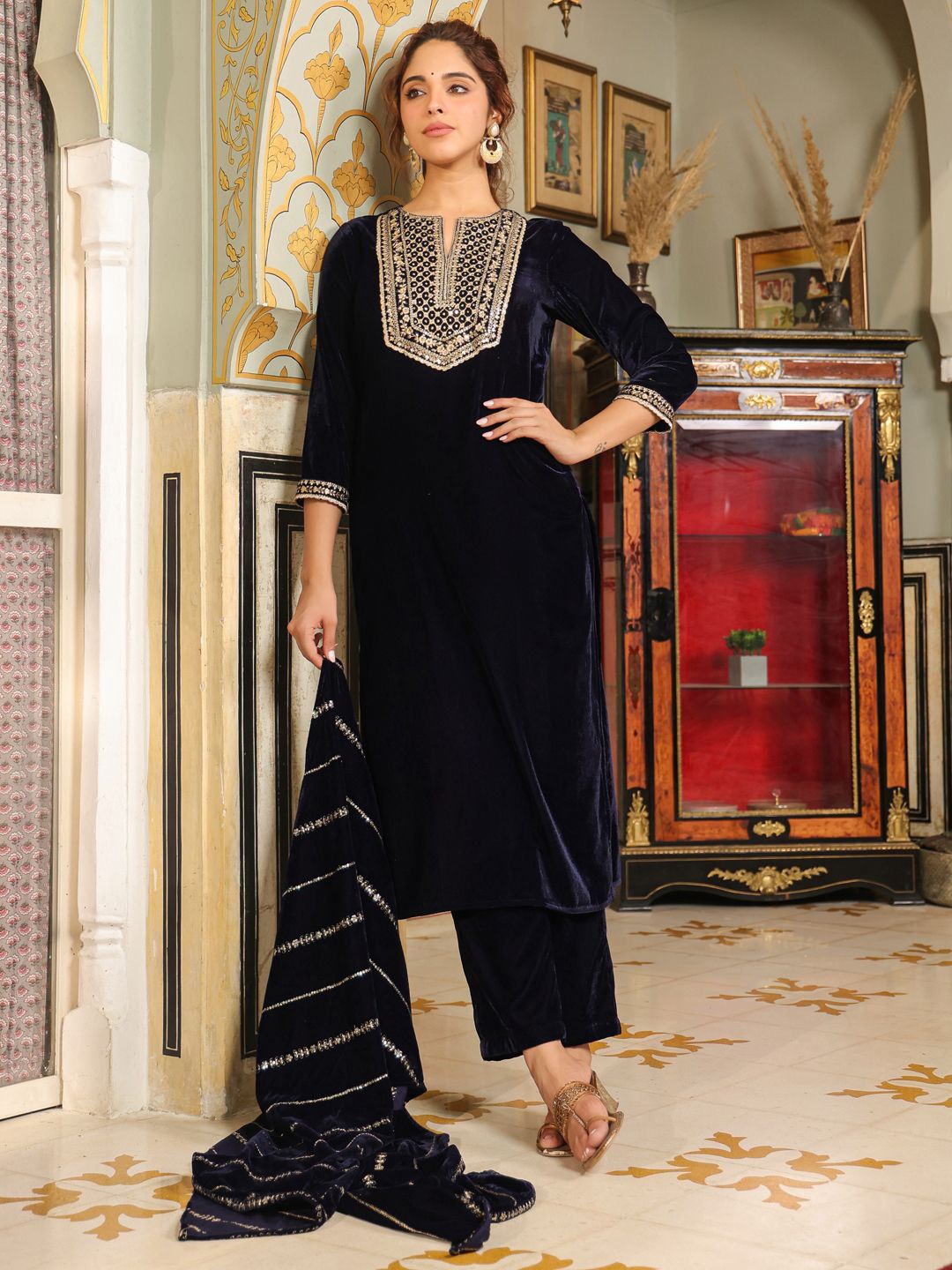 

Janasya Floral Embroidered Sequinned Velvet Straight Kurta with Trousers & Dupatta, Navy blue