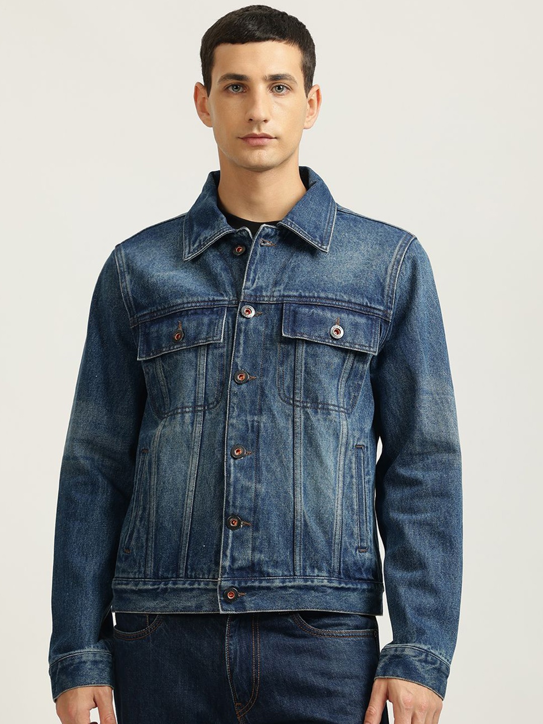 

Iconic Men Spread Collar Solid Casual Denim Jacket, Blue