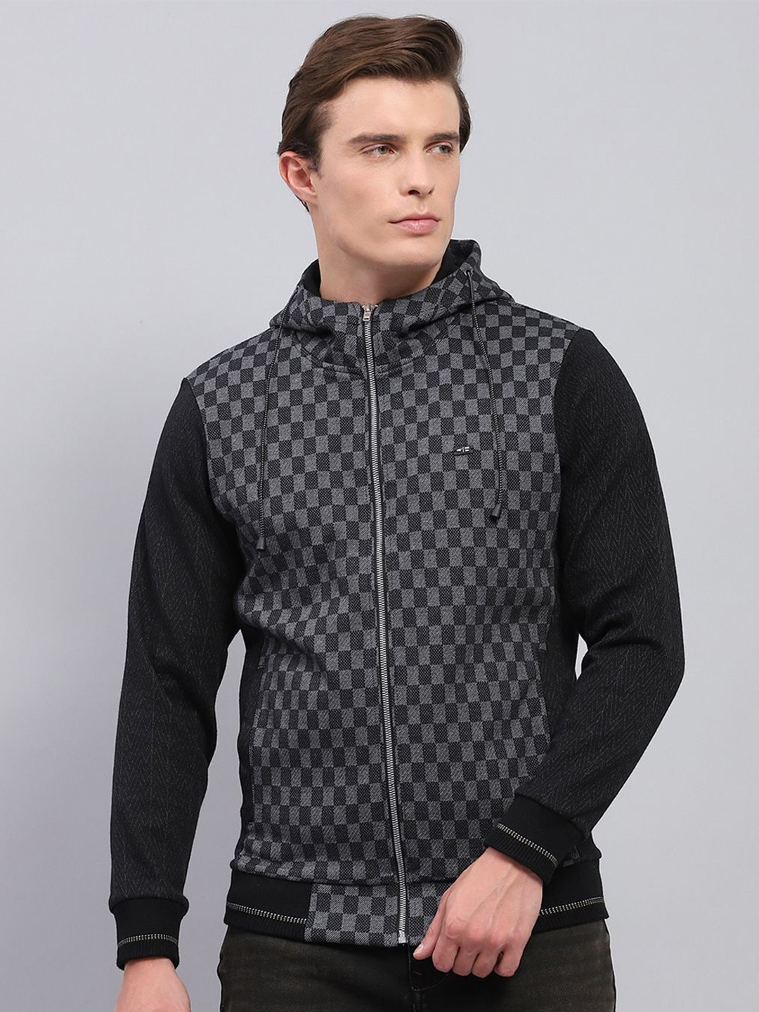 

Monte Carlo Mens Cotton Black Printed Hooded Neck Full Sleeve Sweatshirt