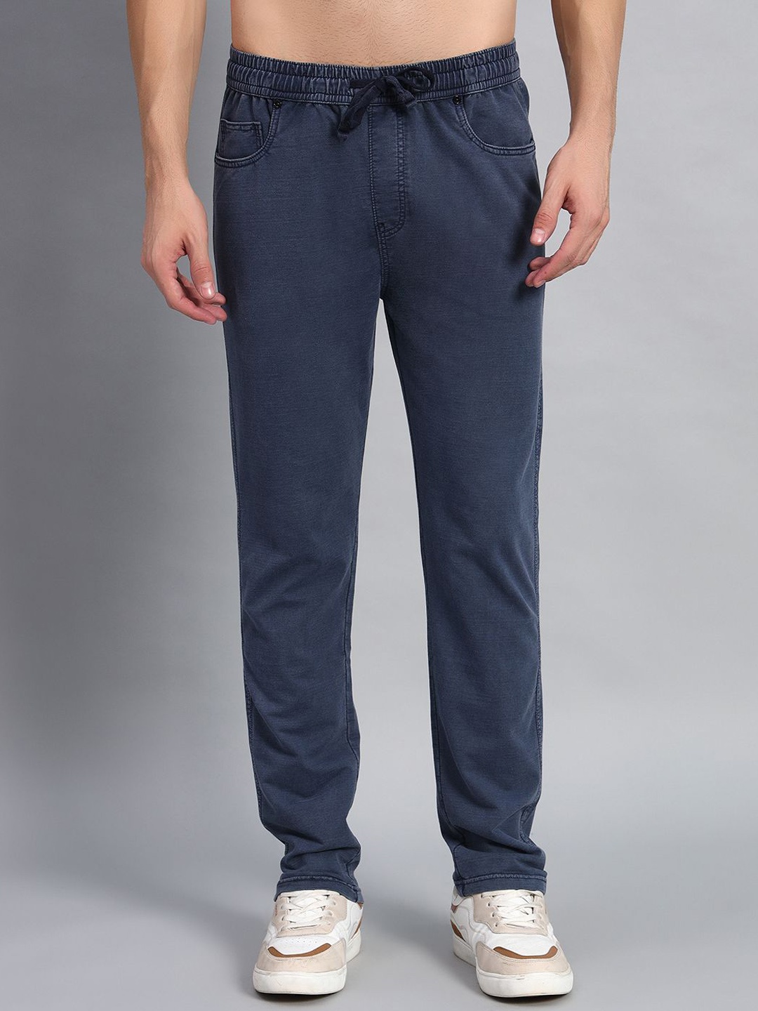 

AECK Men Straight Fit Mid-Rise Trousers, Navy blue