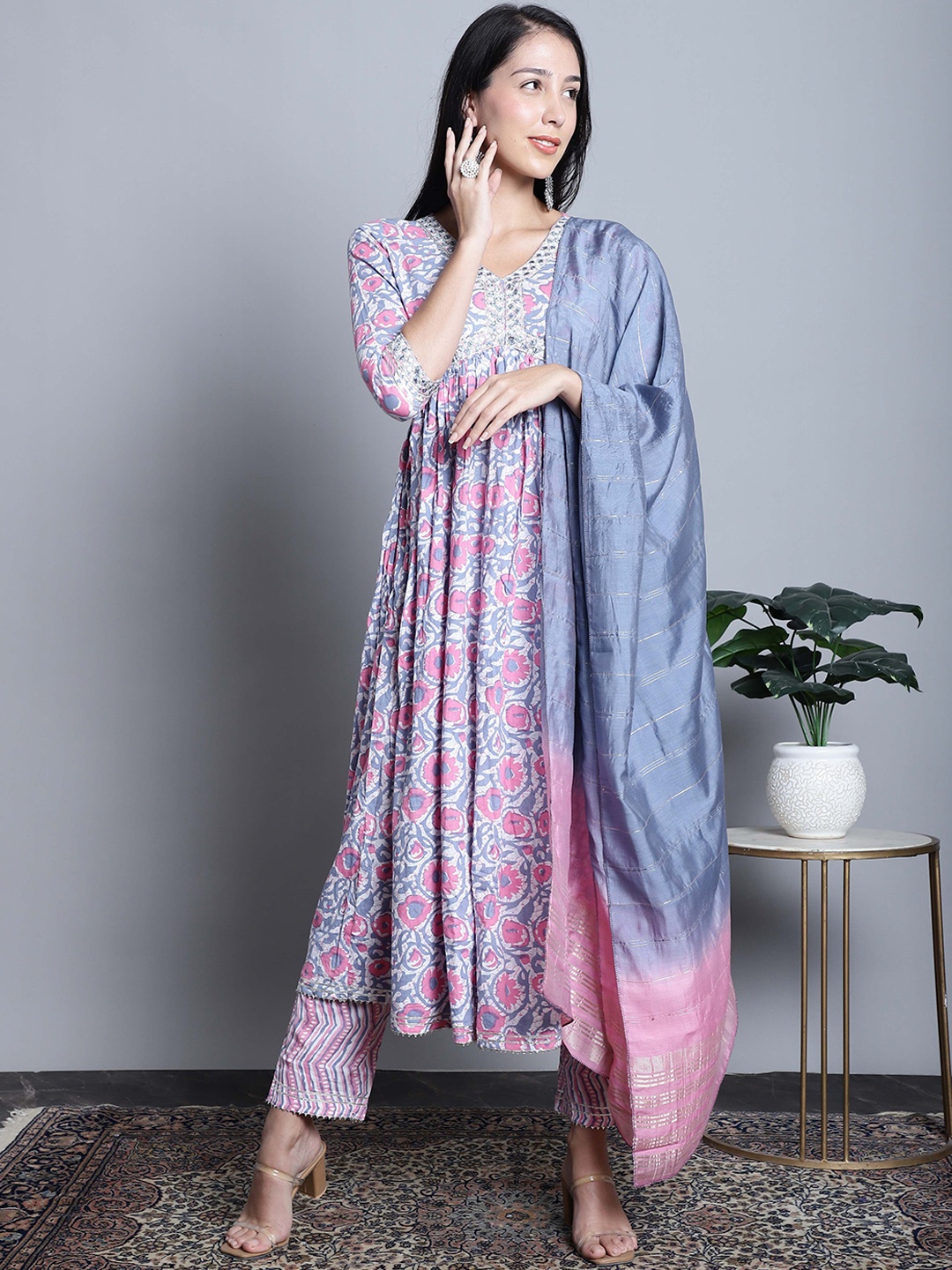 

Rajnandini V-Neck Floral Printed Pure Cotton Empire Kurta with Trousers & Dupatta, Pink