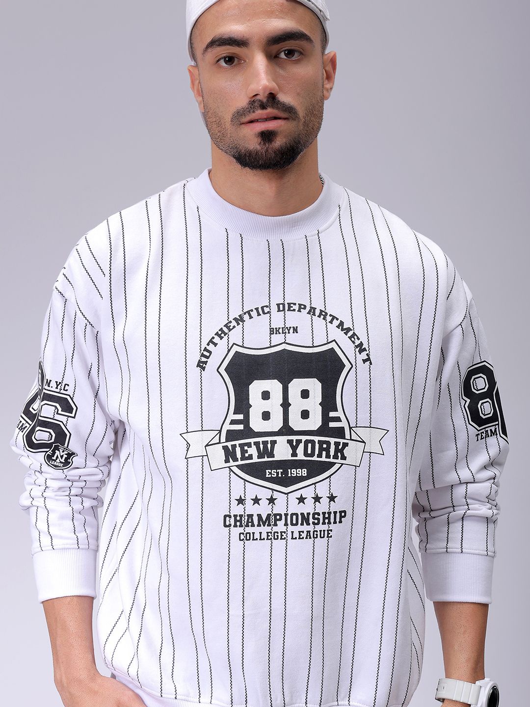 

The Indian Garage Co Mens Polyester White striped Overhead-Crewneck Sweatshirts