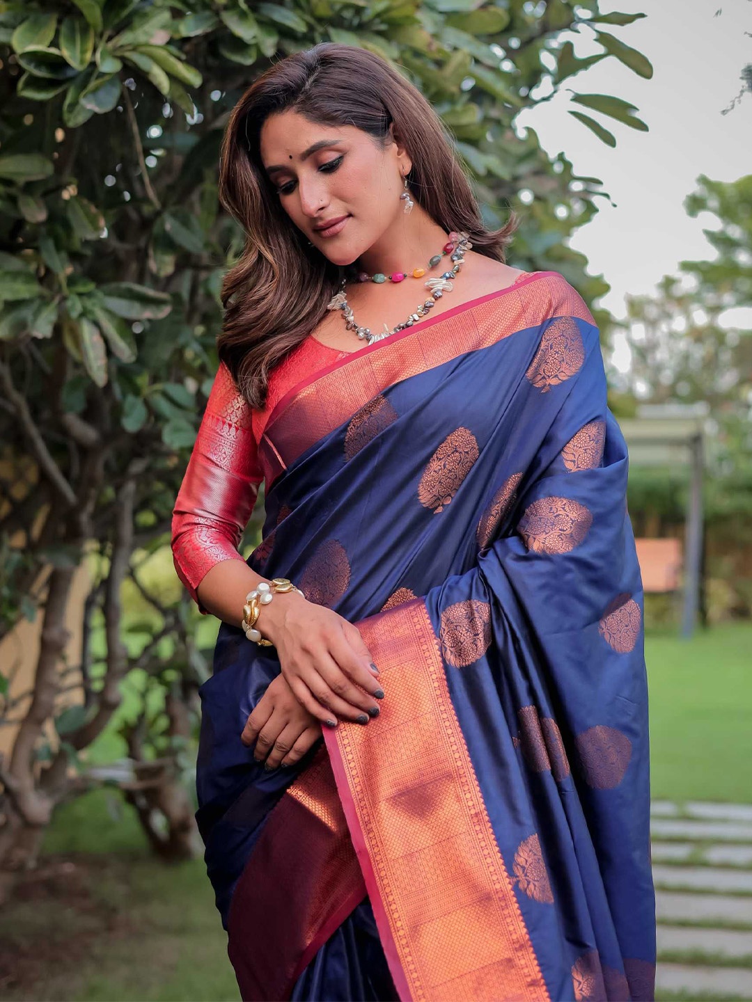 

Kandora Woven Design Zari Pure Silk Banarasi Saree, Blue