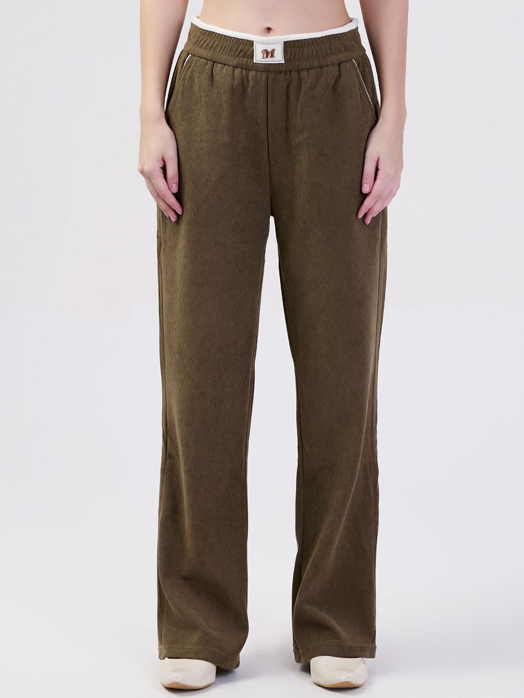 

Albion By CnM Women Mid- Rise Straight Trousers, Khaki
