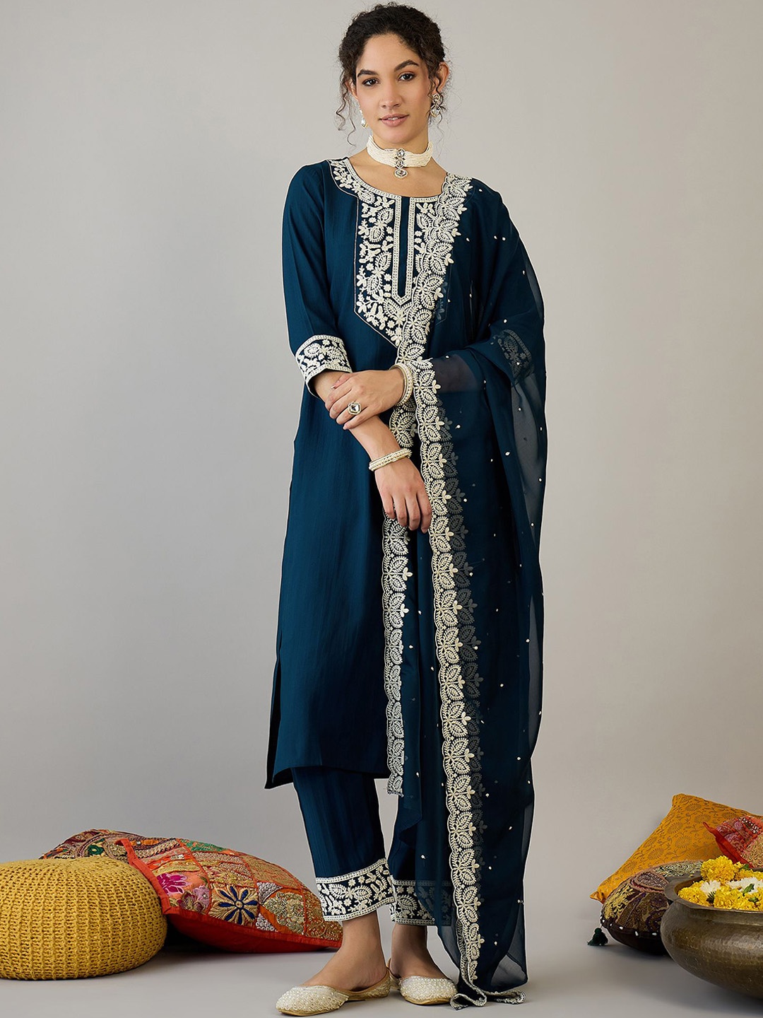 

KLOSIA Floral Embroidered Thread Work Pure Silk Straight Kurta with Trouser & Dupatta, Teal