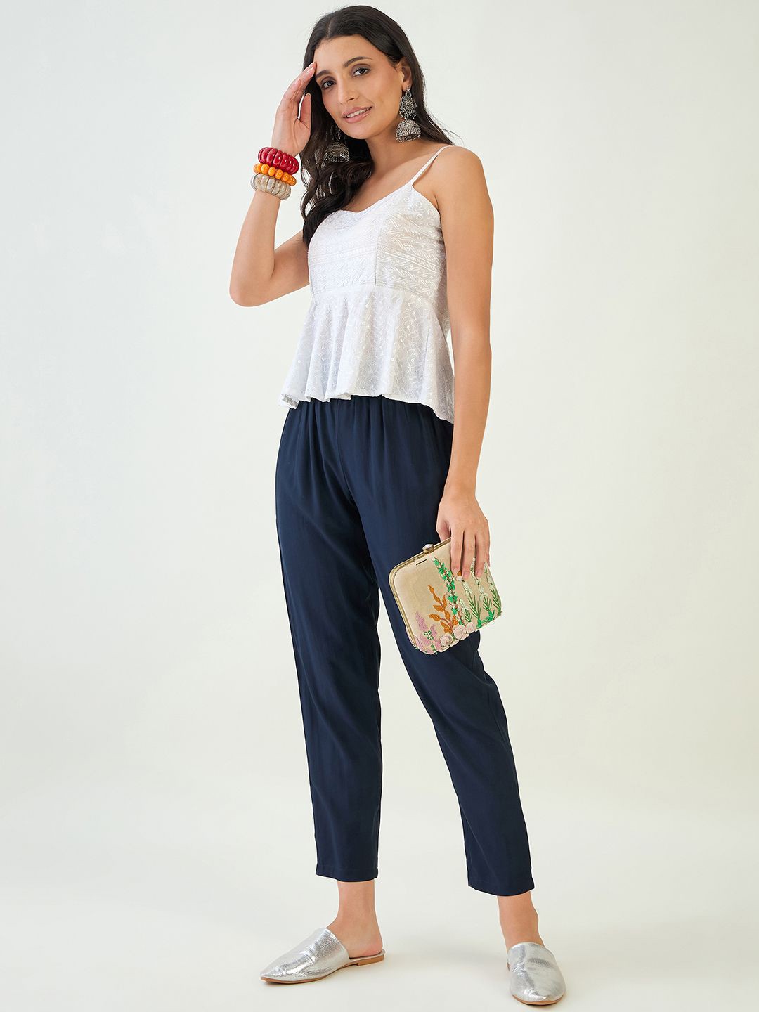 

Anouk Women Pleated Mid-Rise Trousers, Blue