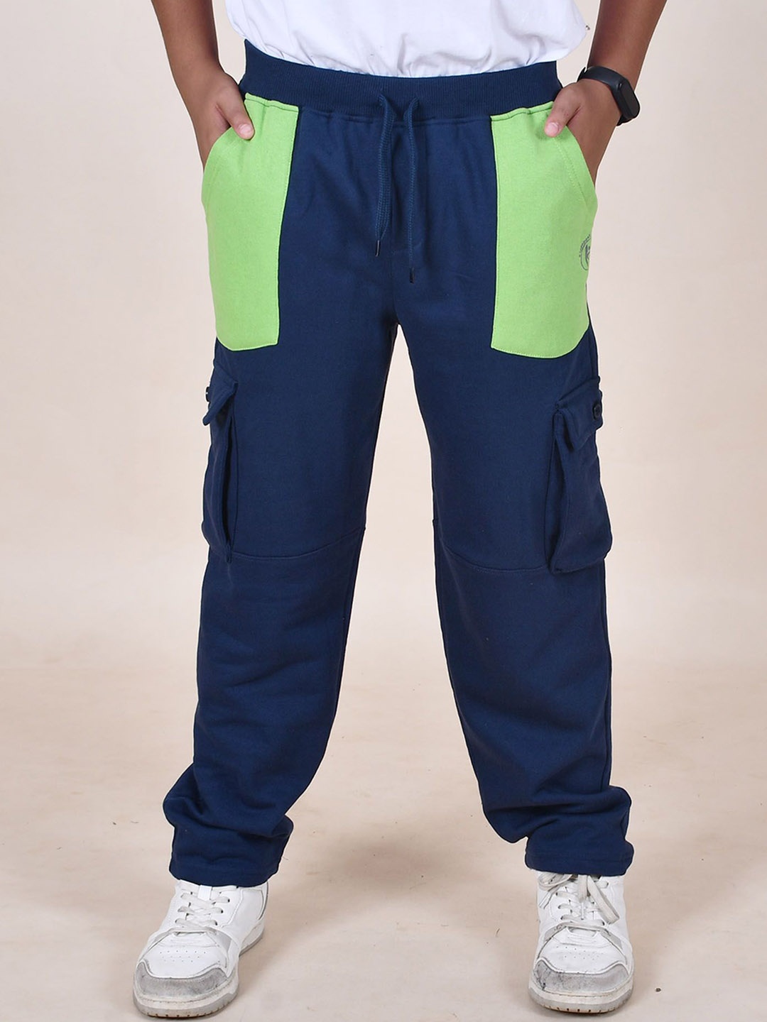 

KiddoPanti Boys Colourblocked Track Pant, Blue