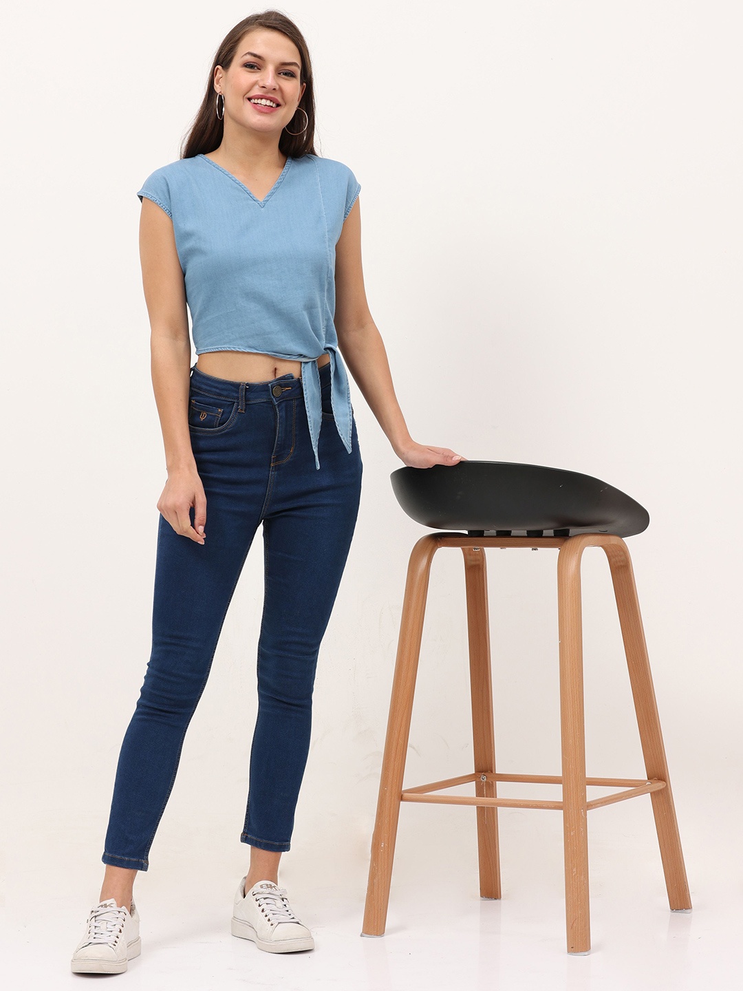 

URBAN POCHEWomen Sleeveless Crop Top, Blue
