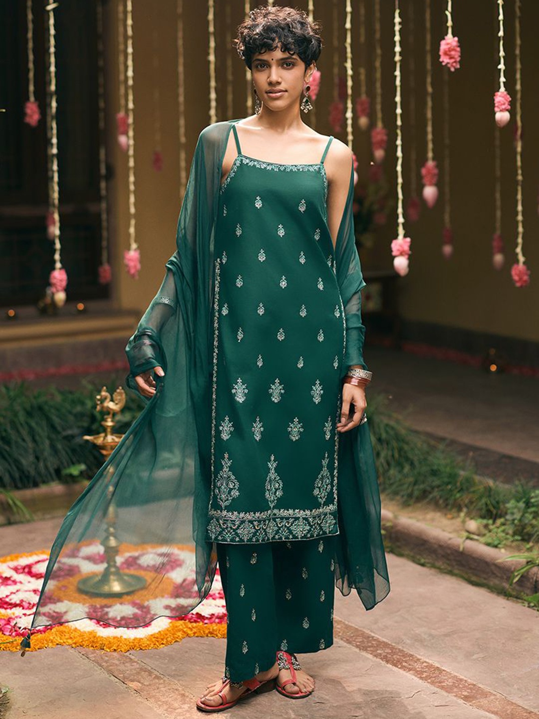 

Global Desi Floral Printed Shoulder Straps Kurta With Palazzos & Dupatta, Green